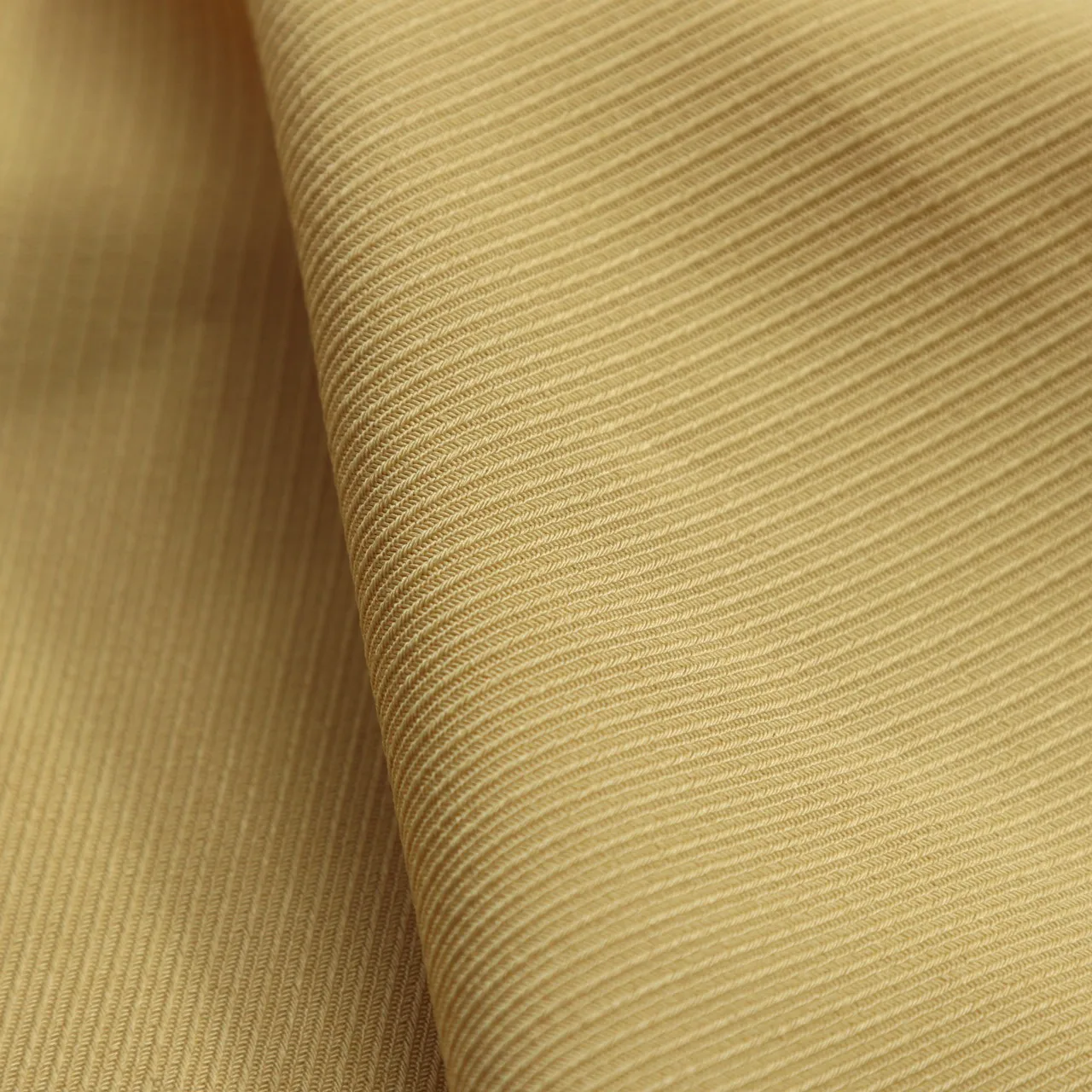 Manufacturer Price Polyester Woven Fabric with high standard raw material from Vietnam factory Thai Tuan brand Wholesale Price