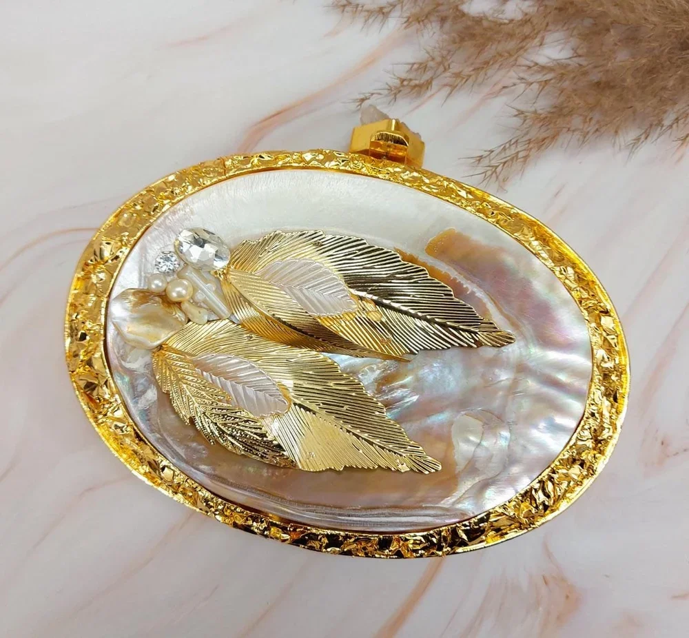 best vintage exclusive mother of pearl hand clutch bag for women and girls best evening hand purse from AALIYAN IMPEX