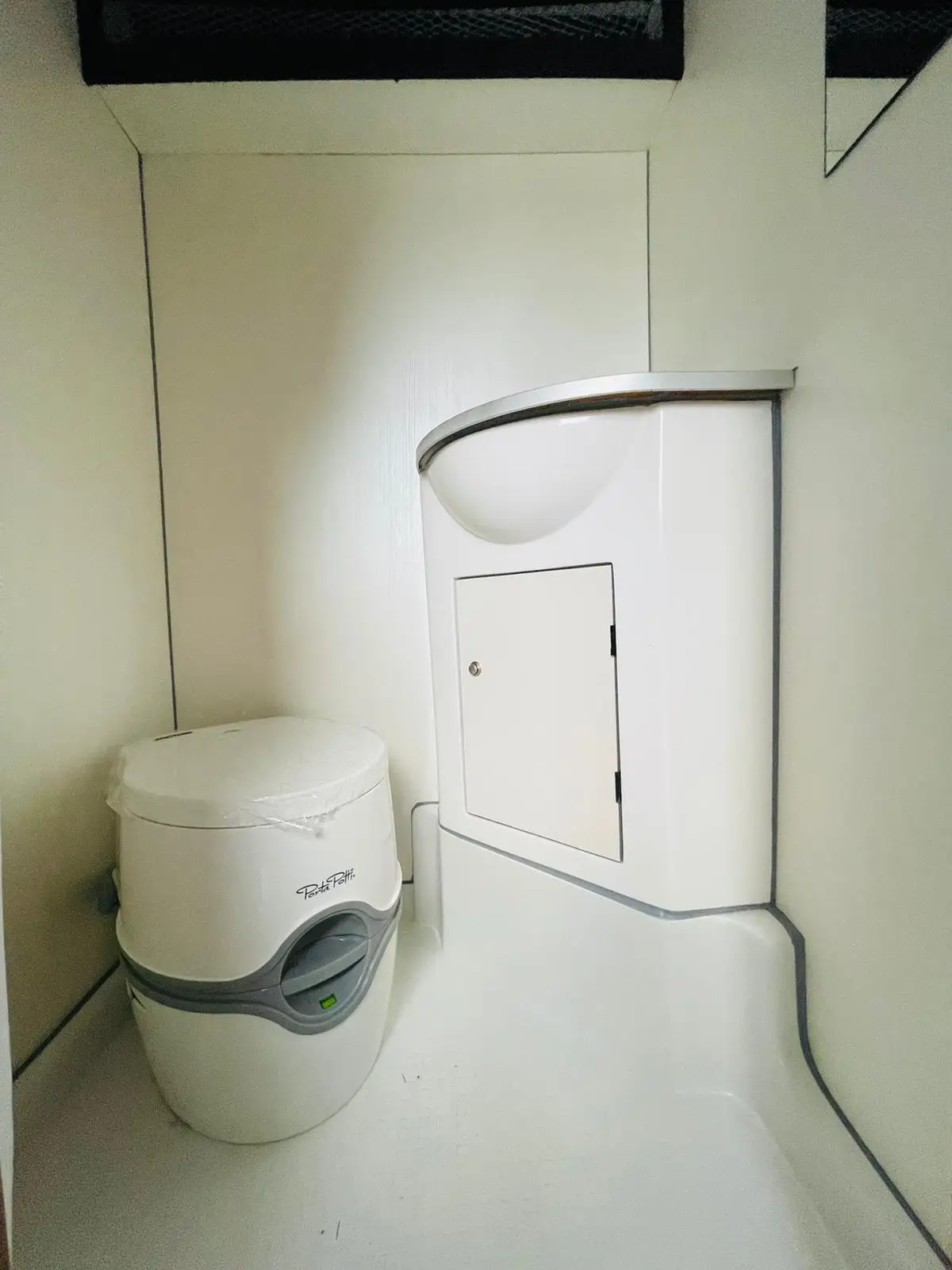 CARETTA UNCLE RV CAMPER 750 KG FAMILY CARAVAN MADE BY TURKISH MANUFACTURER BASOGLU CARAVAN