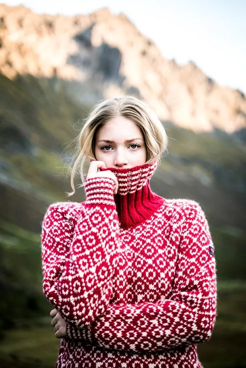 2022 New fashion sexy knit solid color big sweater Coat for women Street wear casual women sweater knit wear wool machine made