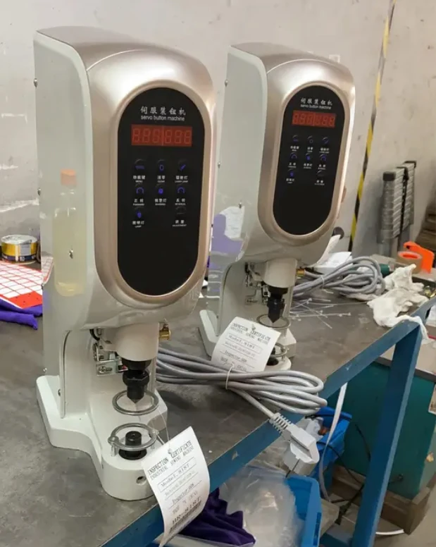 QK-818T автоматическое сервоприводное устройство с одной головкой