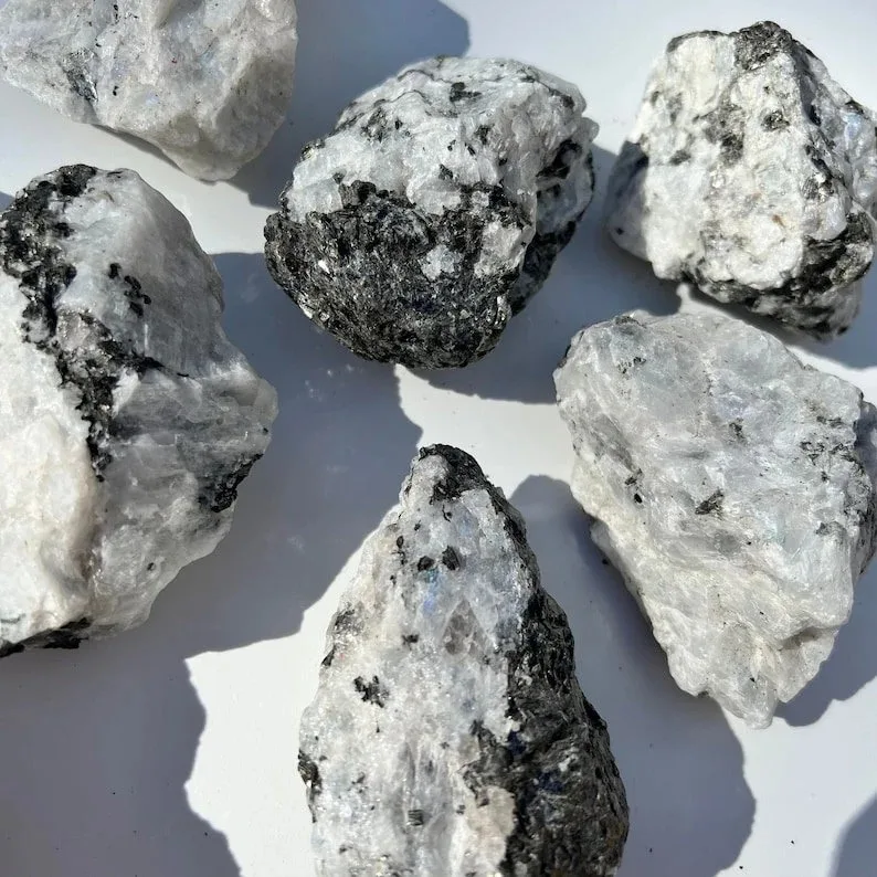 High Quality Moonstone Crystal Chunks Healing Gemstone Wholesale Minerals Raw Flashy Natural White Rainbow Moonstone Rough Stone