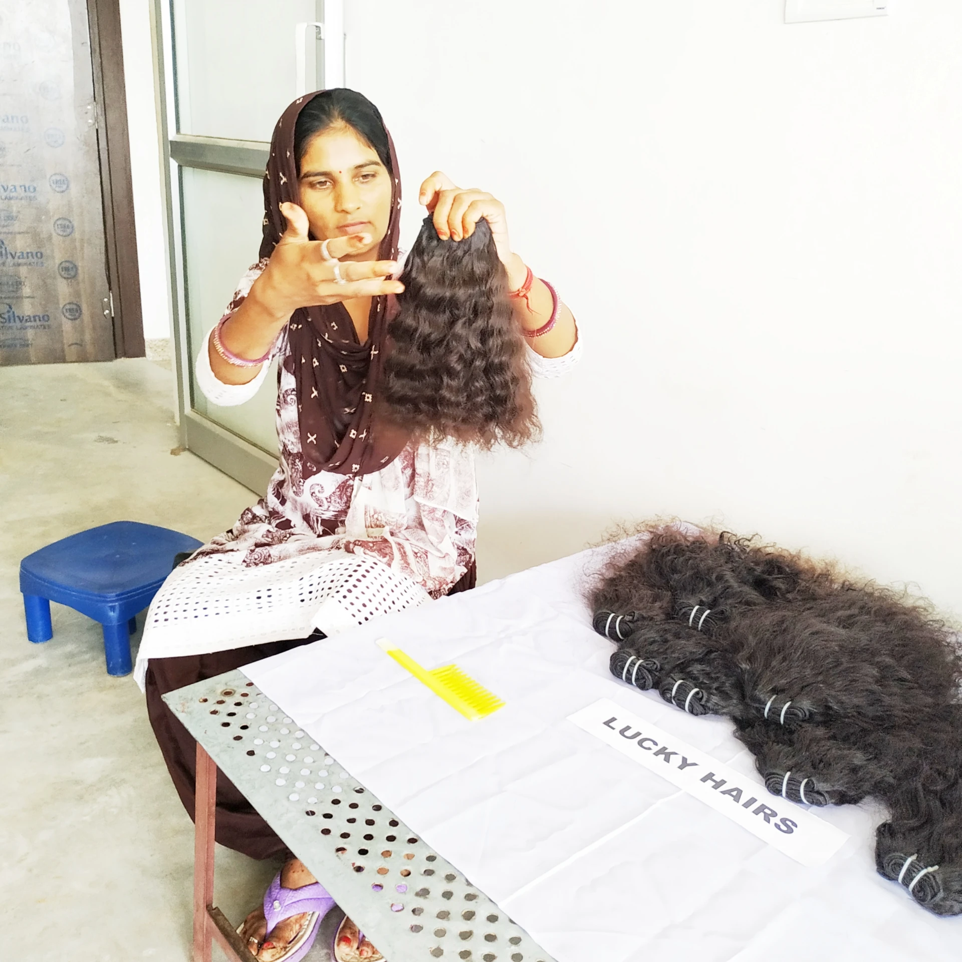 Raw virgin human hair natural Curly Bundles Raw Unprocessed hair extensions Malaysian Human Hair Weaving