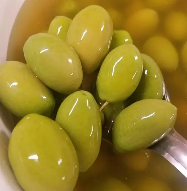 Итальянский продукт, зеленые оливки «BELLA DI CERIGNOLA 3G» в рассоле 4250 мл