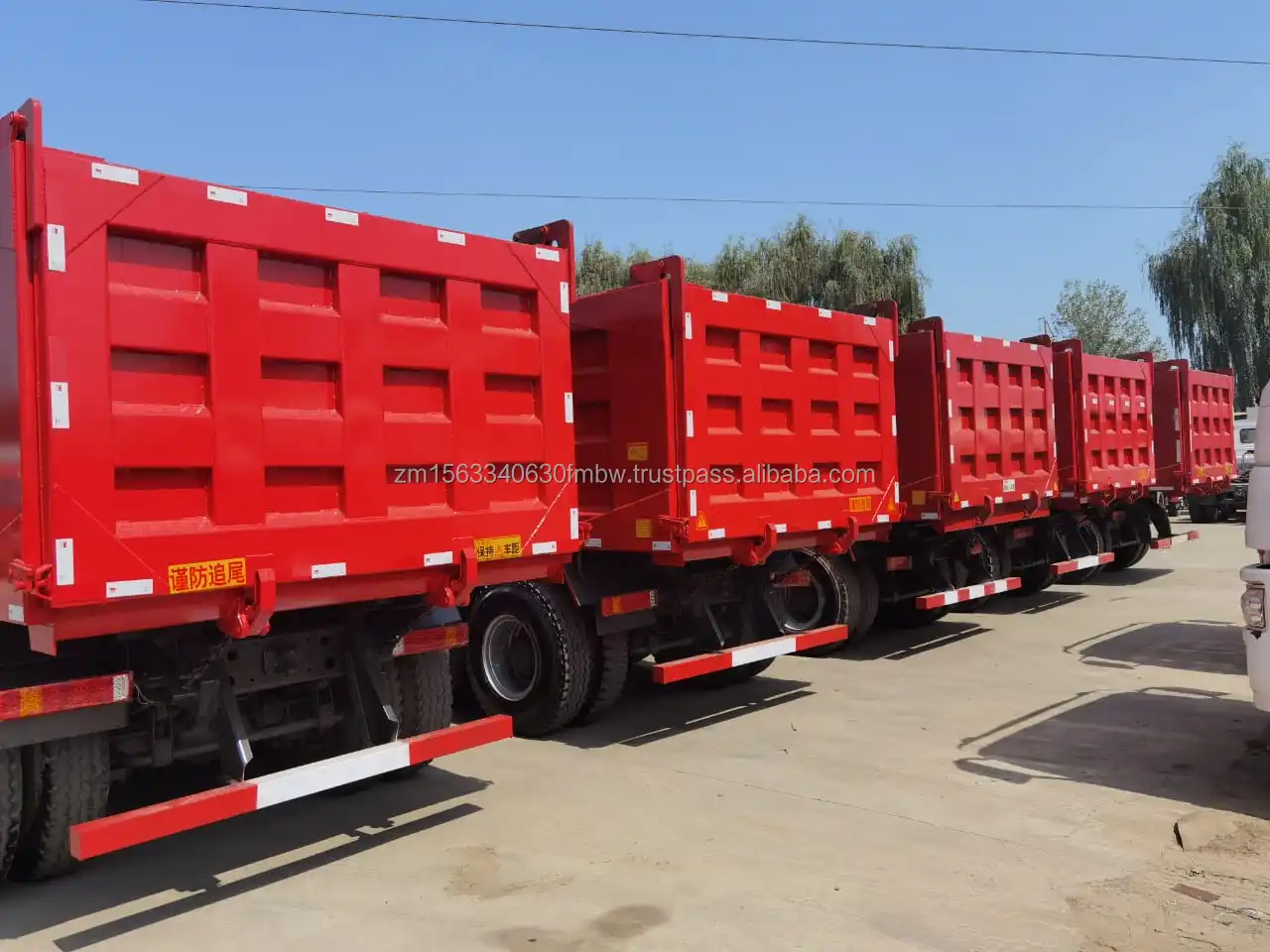 Used SINOTRUK dump truck HOWO 6X4 tipper best selling in Zambia Power Engine 10 Wheel Customizable Cheap price  for sale