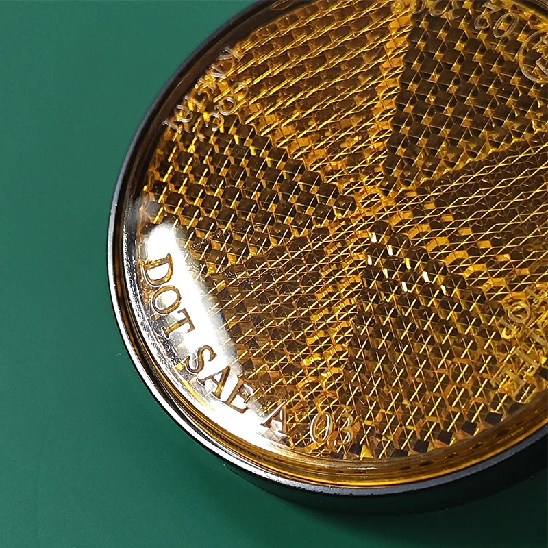 DOT certified reflector