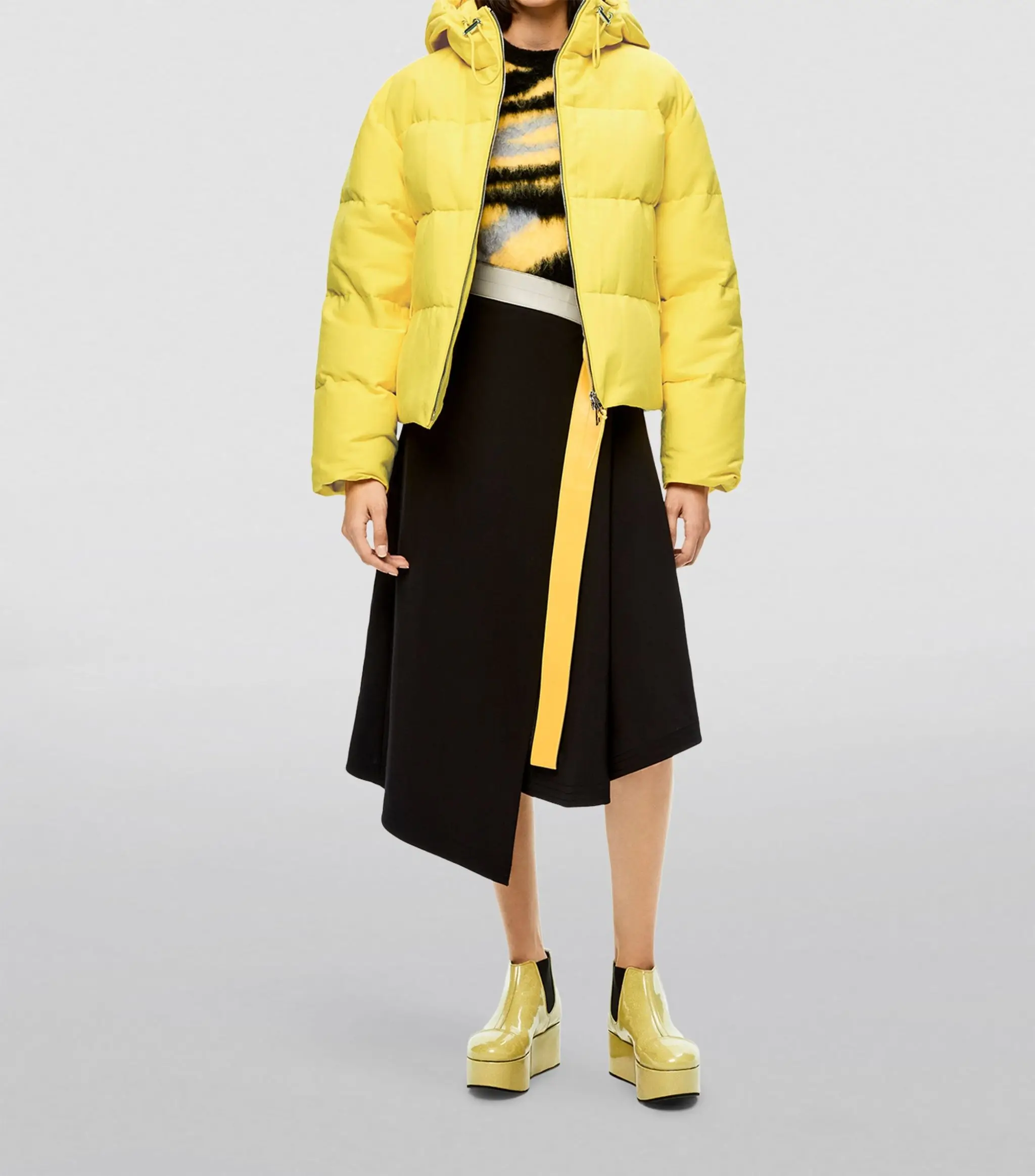 Customized Logo Puffy Padded Short Puff Jacket Winter Windproof Hooded Puffer Coat Men Women Yellow Color Safari Jacket Style