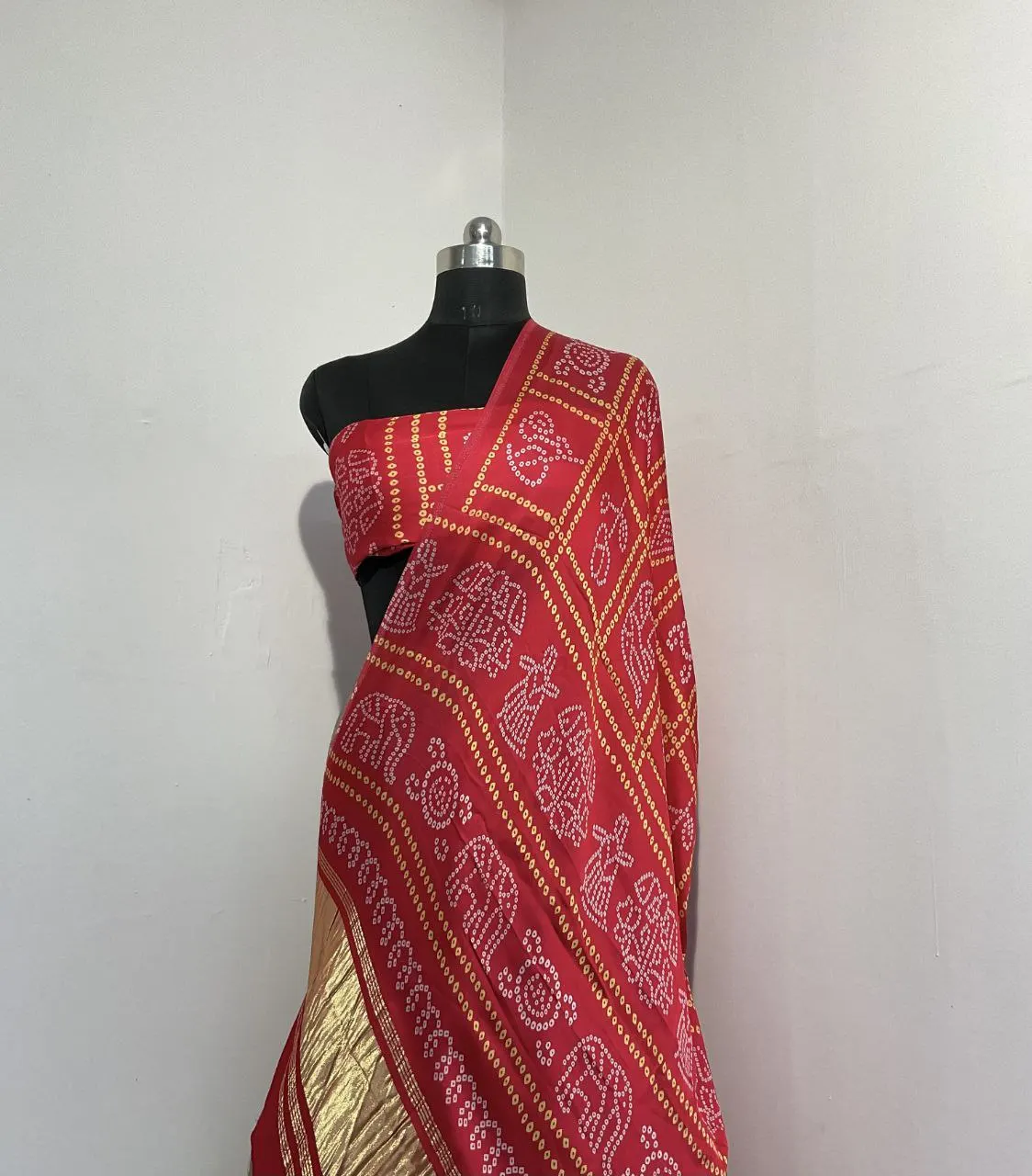 Модальная атласная Модная цифровая печать Dupatta для индийской и пакистанской одежды