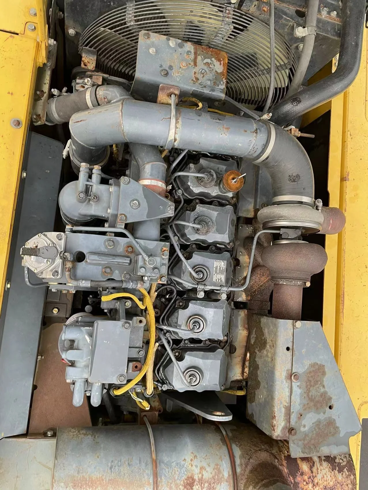 used KOMATSU450  in good condition with construction parts