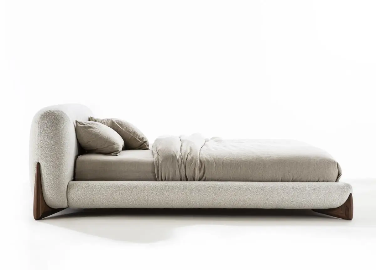 2022 Italian Design Bedroom Furniture Upholstered Boucle Fabric Solid Canaletta Walnut Feet Queen Size King Size Fabric Bed