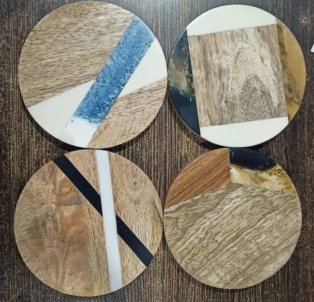 Premium Standard Quality Admirable Design Resin Coaster Customized Size And Shape  For Hotel And Restaurant Usage