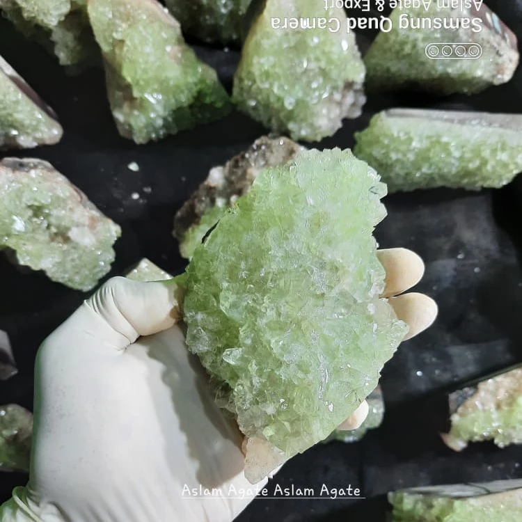High  Quality Green Apophyllite Cluster Natural Reiki Rock Crystal Quartz Raw Sparkling Cluster For Decoration And Healing