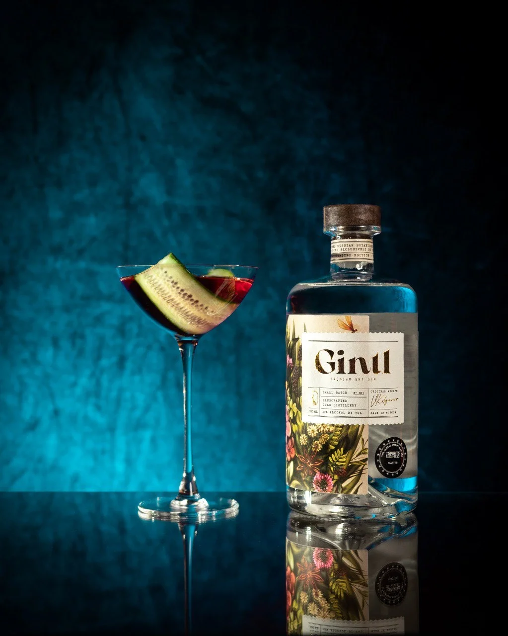 Специальный вкус 100% высококачественный спиртовой напиток 0,5 л 47% ABV травяные ингредиенты сильный спиртовой напиток «gint» Джин