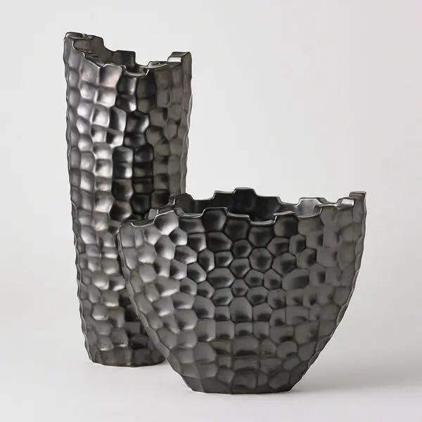 Luxury Modern Flower Vase pot used for Home Wedding Party Tableware Flower pot decor White Colour Modern Design Metal Plant Vase