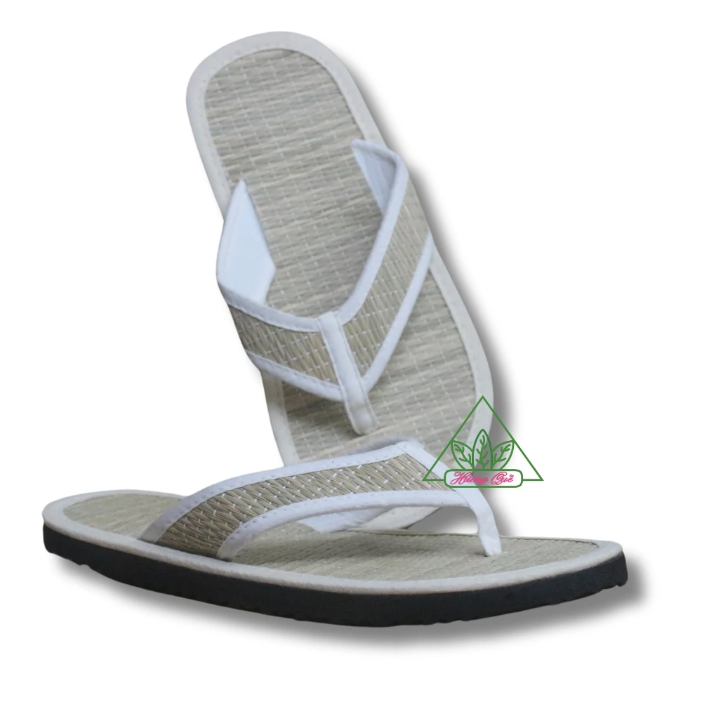 Summer Eco-Friendly Bamboo Sandal Flip Flop Open Toe Anti-Slippery Breathable Features EVA Insole Hotels luxury Slippers