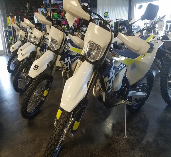 Высококачественные высококачественные 100% Husqvarnas Enduro и двойные спортивные мотоциклы