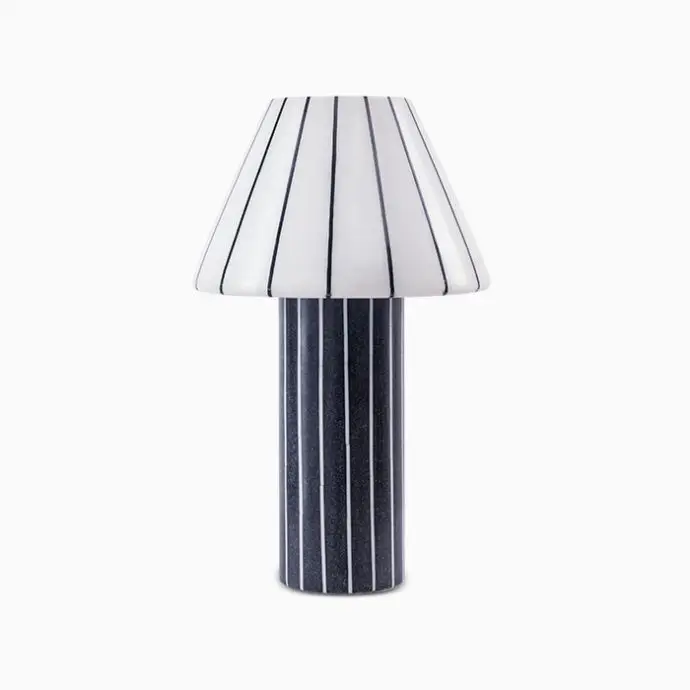 trending deluxe  selling Luxurious affluent aluminum table lam designer Modern Brass Iron light dark lantern table lamp Bras