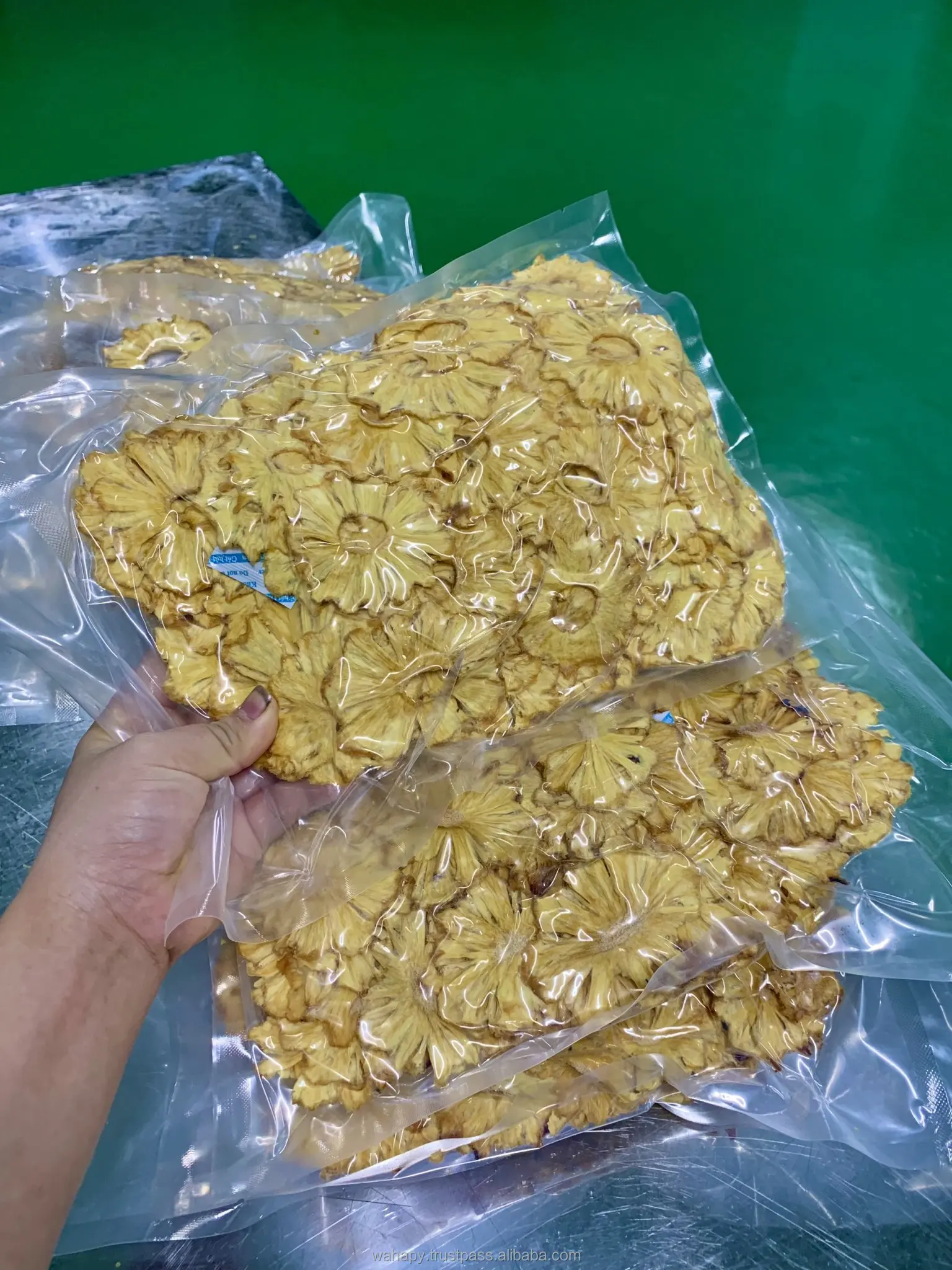 Dry Fruits Packaging Boxes	No Sugar Added	Soft Dried Pineapple	from FRUITBUYS VIETNAM