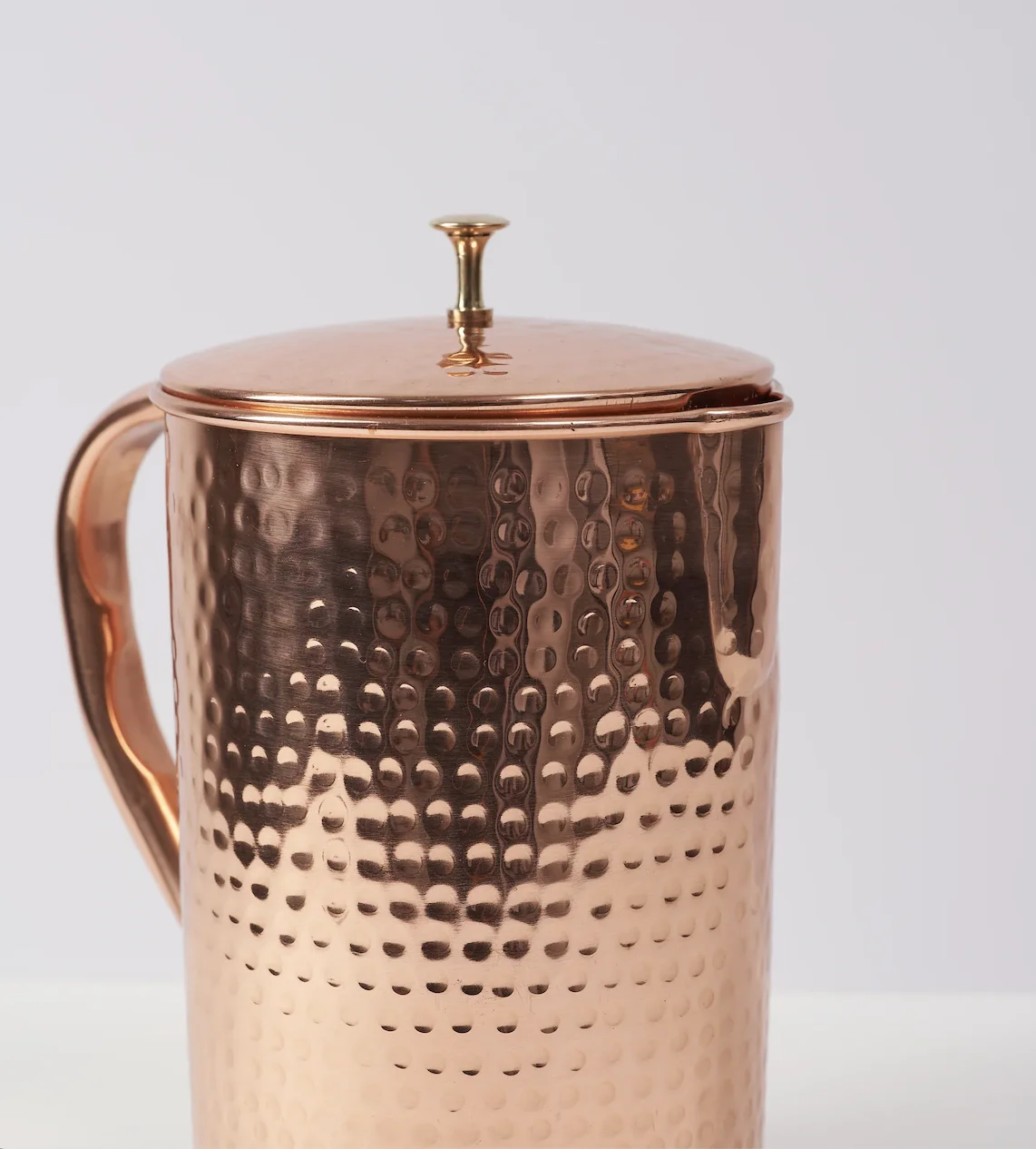 Custom Logo Hammered Copper Water Jug with Lid Metal Drinkware Teapot for Tea Home Use Drinking