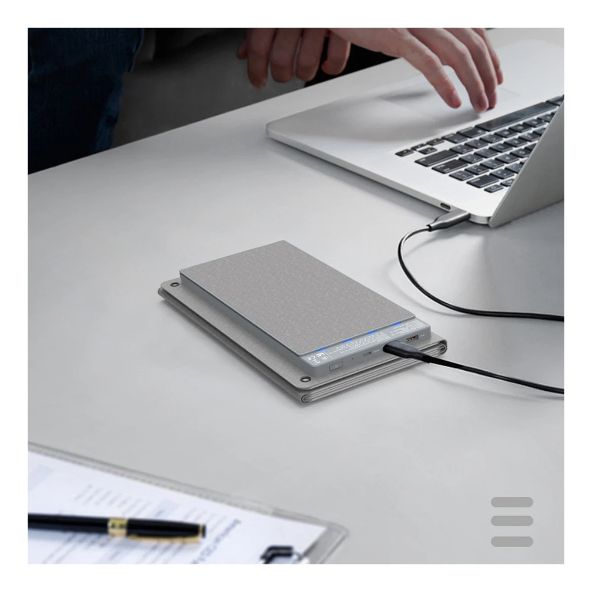 Solar Portable Charger  24000 Mah Solar Energy Mobile Power Supply Capable Of Generating Electricity