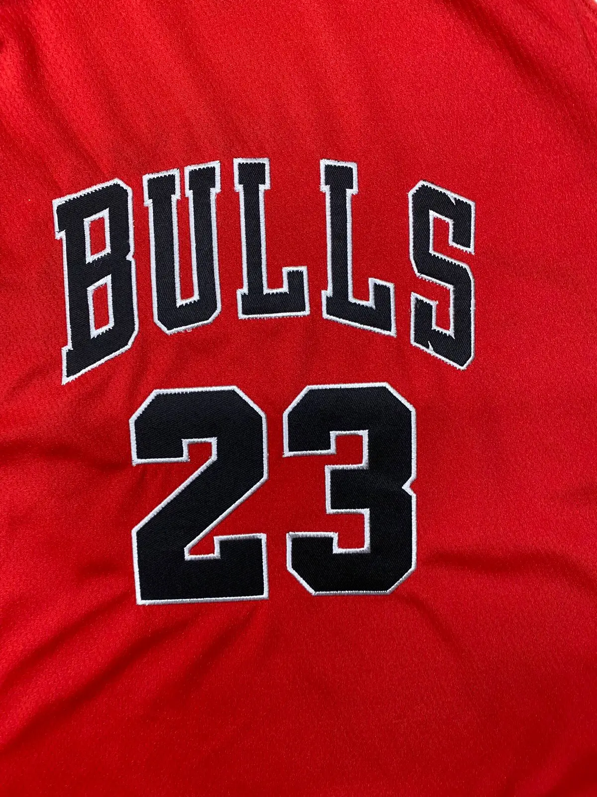 Cheap Basketball Jerseys for your Club Michael Jordon Custom Sports Bull Embroidery Logo Stitched Reversible Basketball Jersey