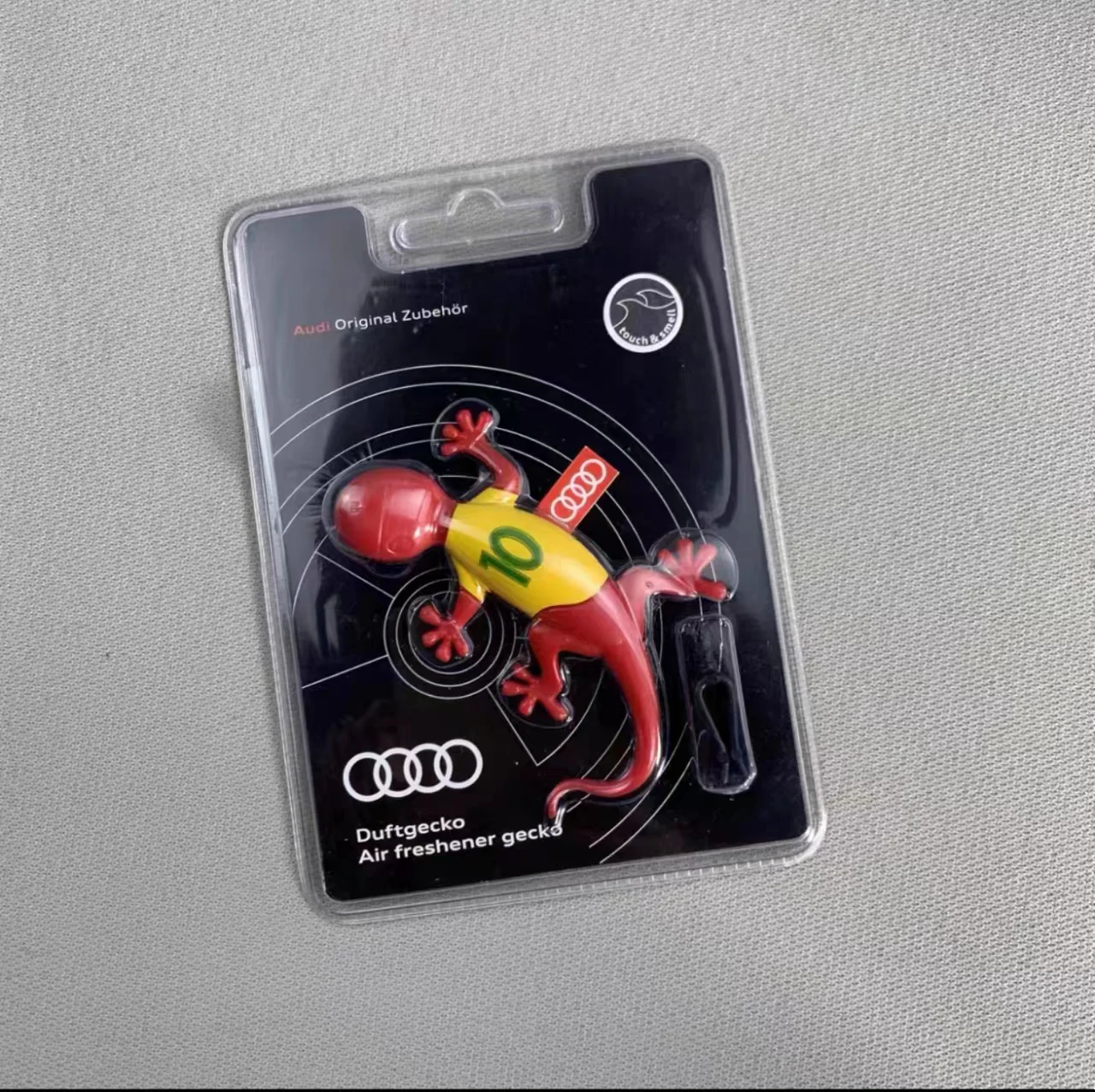 000087009T Car Air Conditioning Outlet Perfume For Audi A3 A4 A5 A6 A7 Q7 Q5 Q3 Benz  For VW Gecko Fragrance Air Freshener