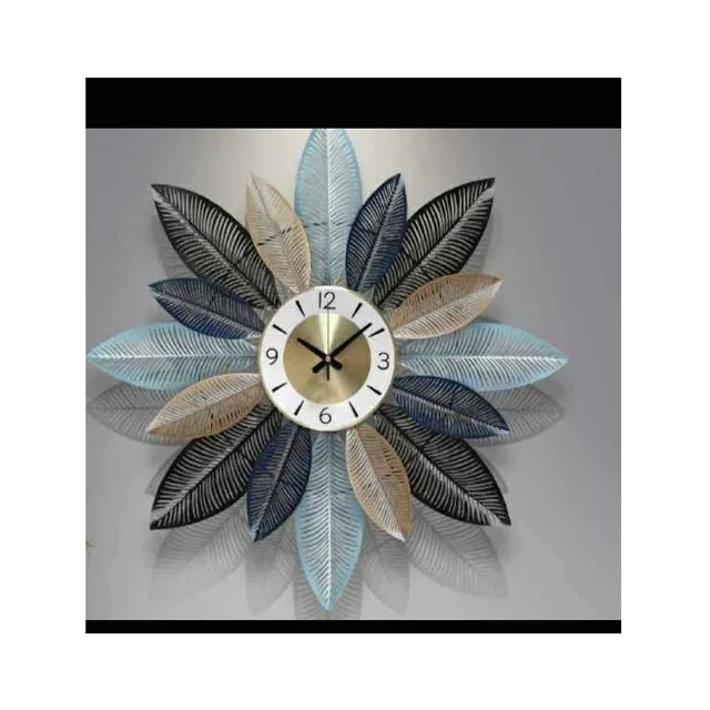 Latest Design Metal Wall Clock Golden Polished Glossy Clock for Interior decoration Handmade High Quality Long Lasting Clock
