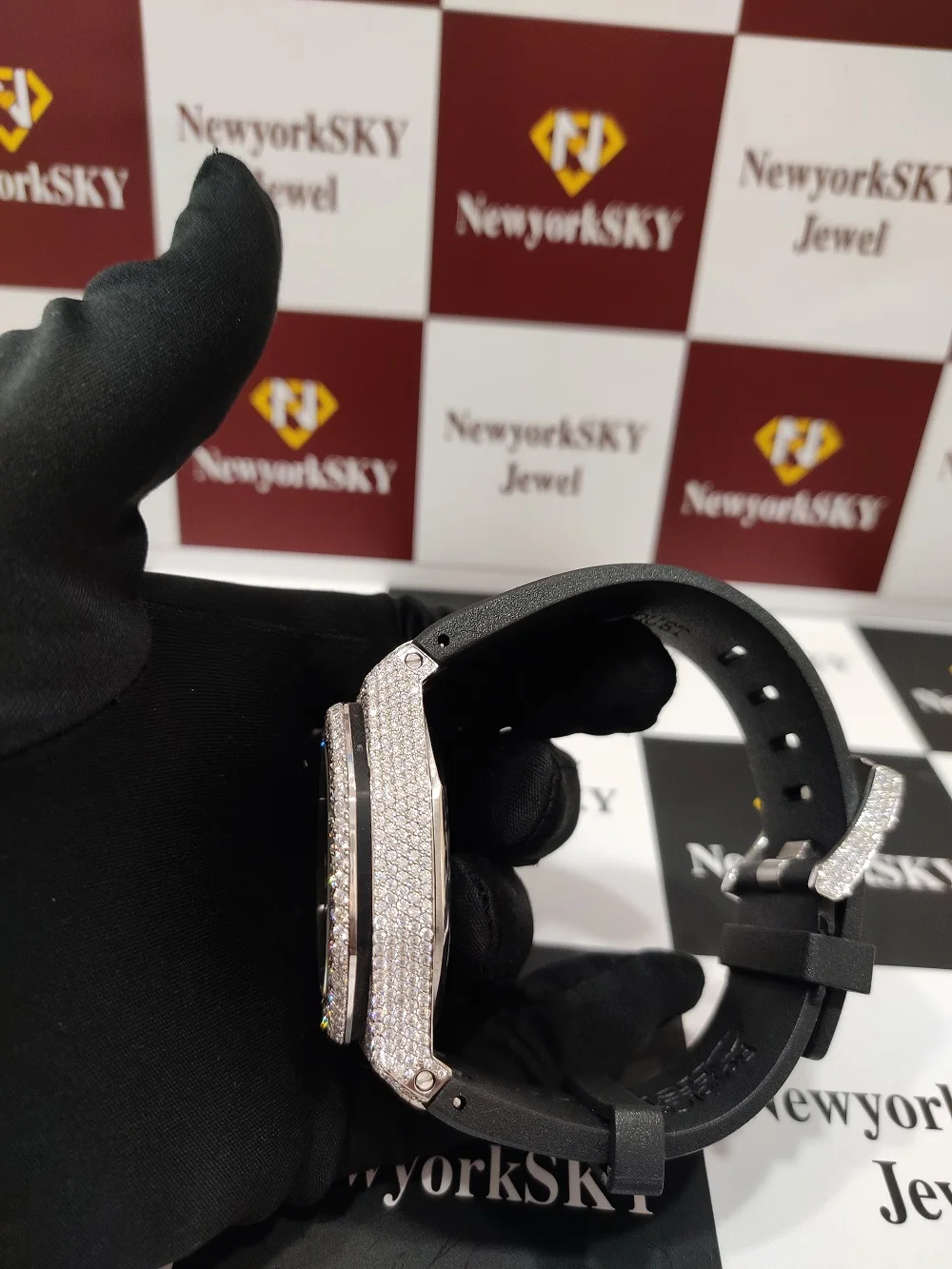 Wholesale Price Custom VVS Clarity Moissanite Diamond Studded Hip Hop Iced Out Bling Wrist Watches For Men Pass Diamond Tester