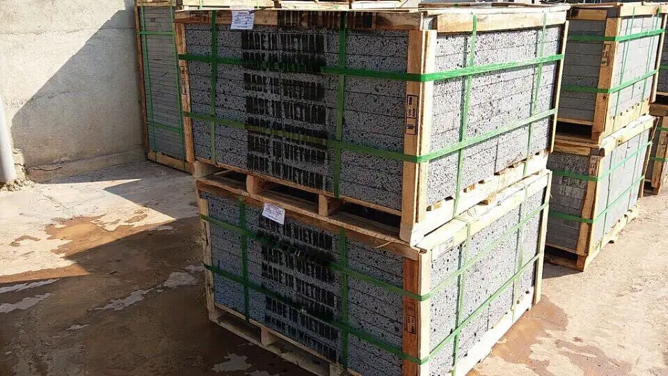Good price and high quality dark marble volcanic stone marble for construction stone lava Whosale in bulk from Vietnam