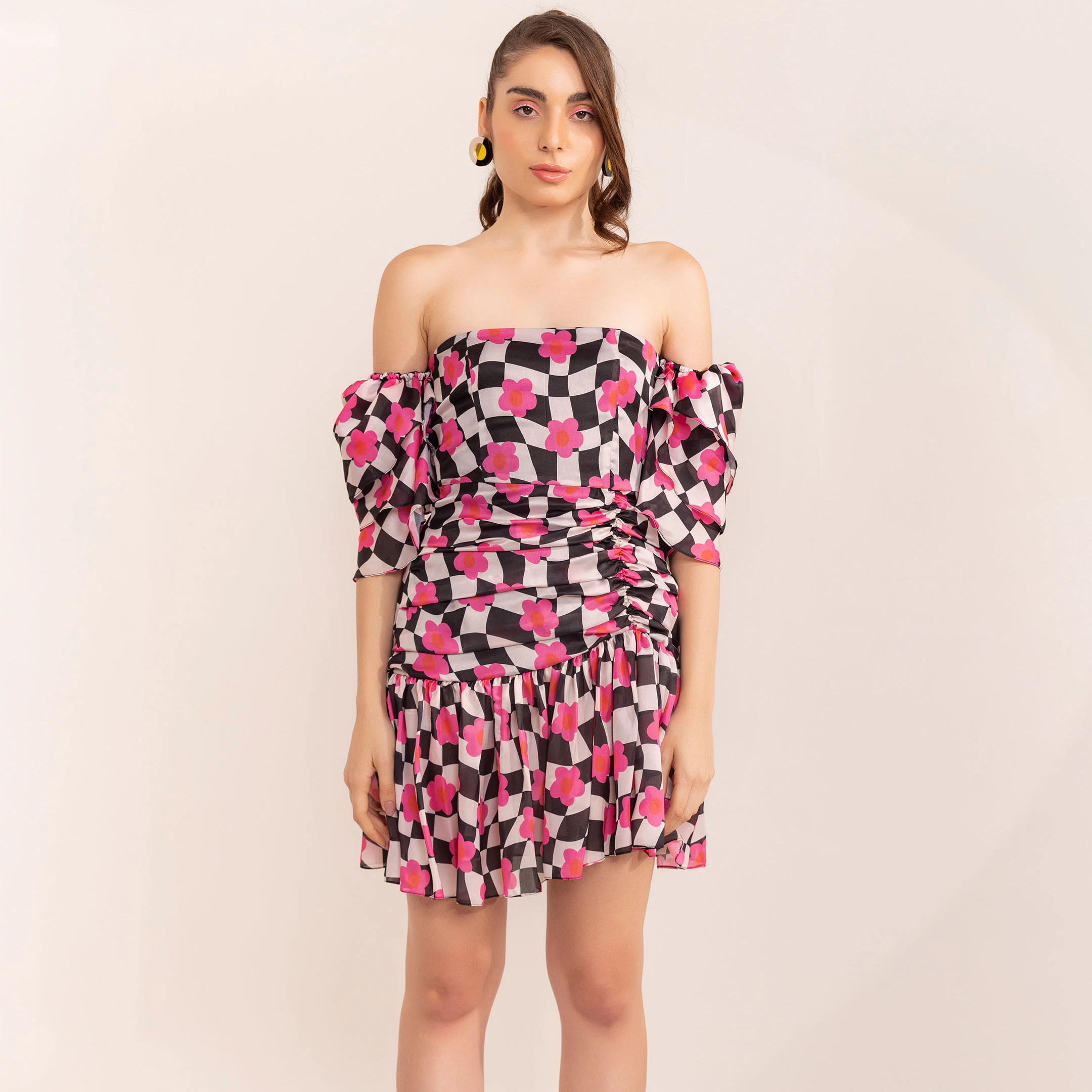 Custom 2024 Trending Design Pink Checkered Lemonade Printed Off Shoulder Short Dress For Women One Piece Dress At Factory Price