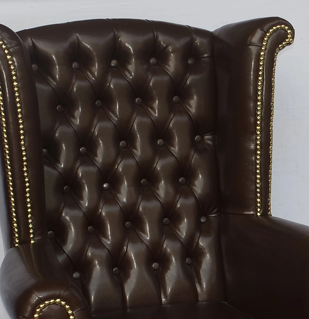 Classic Furniture President Wing Office Chair 008 - Mahogany Furniture Indonesia