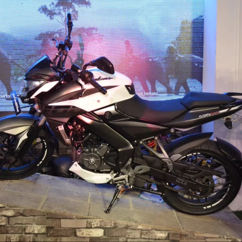 Top Sales 2024 Hot Trending Pulsar NS200 6 SPEED 200CC Sports motorcycles Dirt Bike Sportbike Motorcycle sport bike