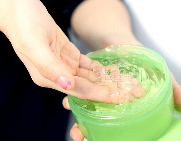 OEM ODM Wholesales Korean Vegan 100% Aloe vera Gel for skin soothing after sun care