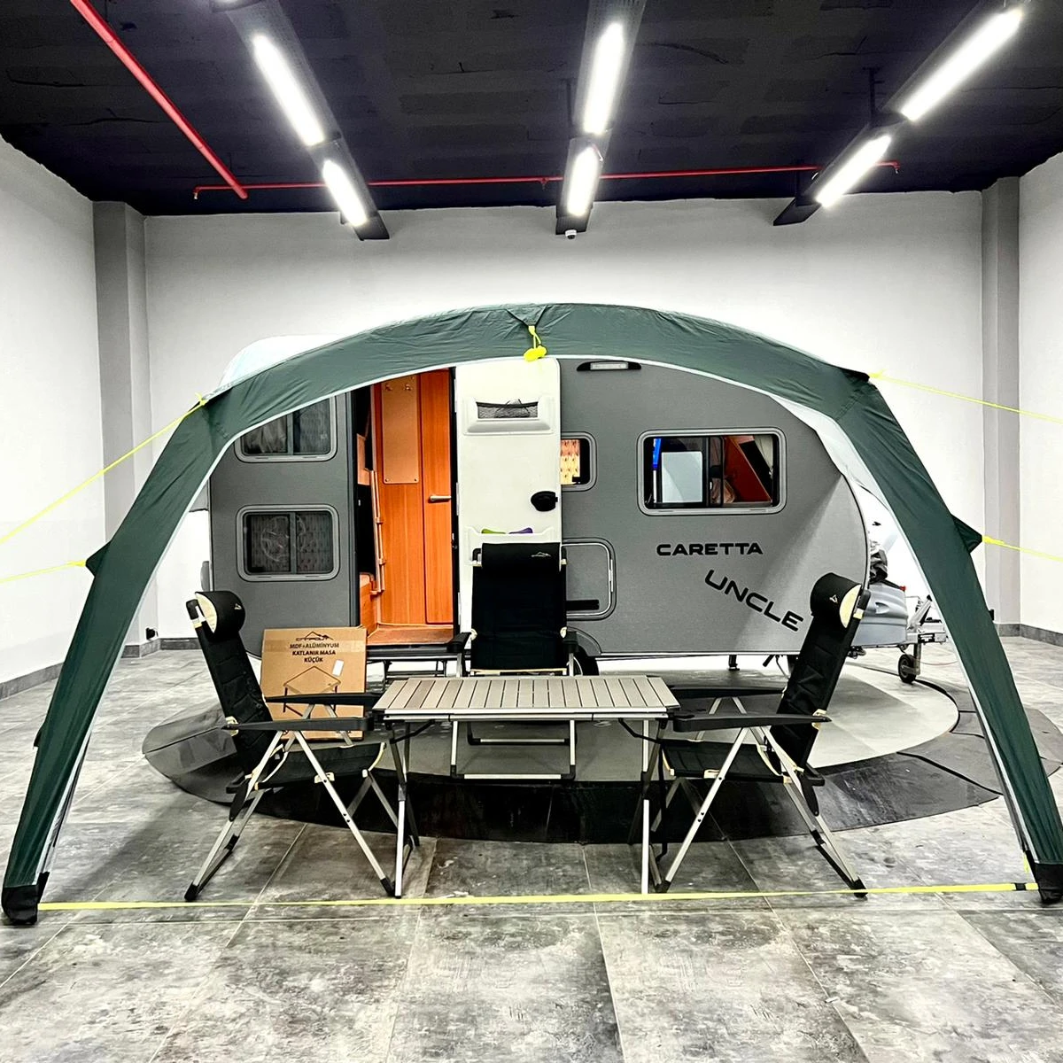 CARETTA UNCLE DELUXE CARAVAN FOR ALL YEAR STRONG AND HIGH QUALITY WITH LED LAMBS