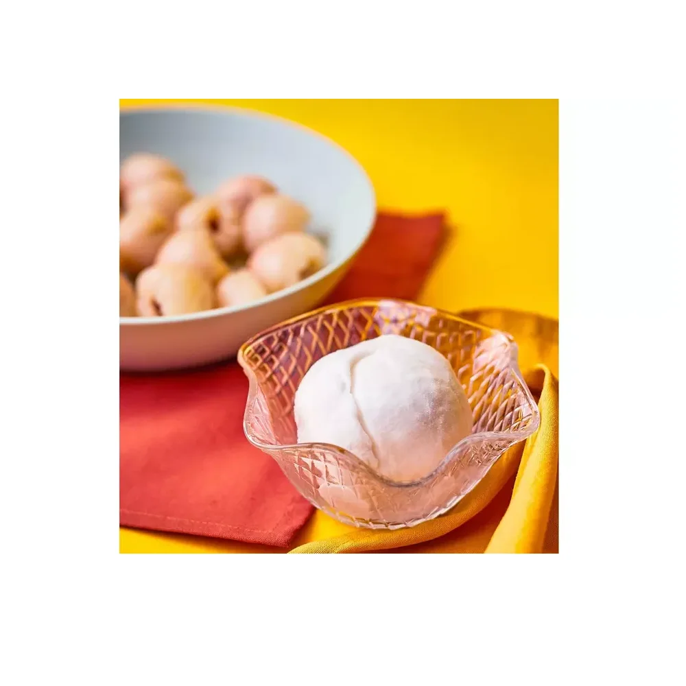 New Product Refreshing Fragrant No Artificial Colouring Frozen Fruity Sweet 3.5oz Cup Lychee Sorbet Ice Cream Made in Singapore
