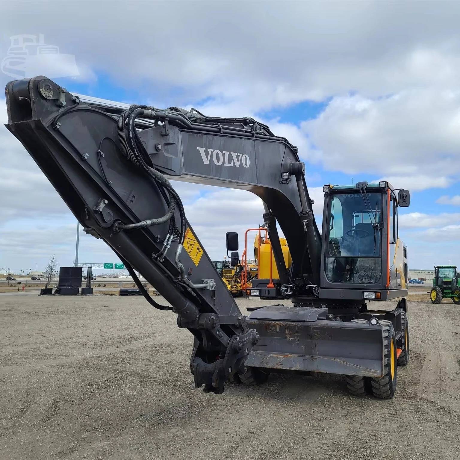 Hot Boutique VOLVO EW180E Used  Wheel  Excavator  To Provide Quality Assurance Car Condition First-class  Excavators
