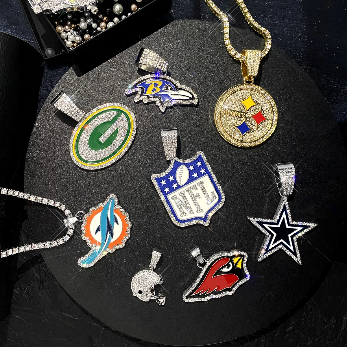 2024 NFL Sports Logo Dripping Oil Pendant Necklace Rugby Ball Pendant Sport Team Fans Wearing Cuban Chain Jewelry for Gift