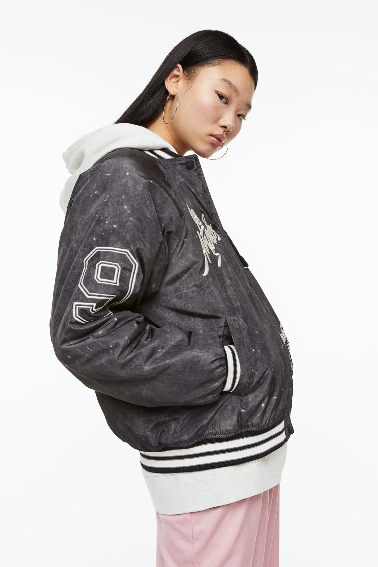 OEM Custom Polyester Chenille Embroidery Lettermen Breathable Vintage Varsity Jacket  Leather Sleeve Women Baseball Jackets