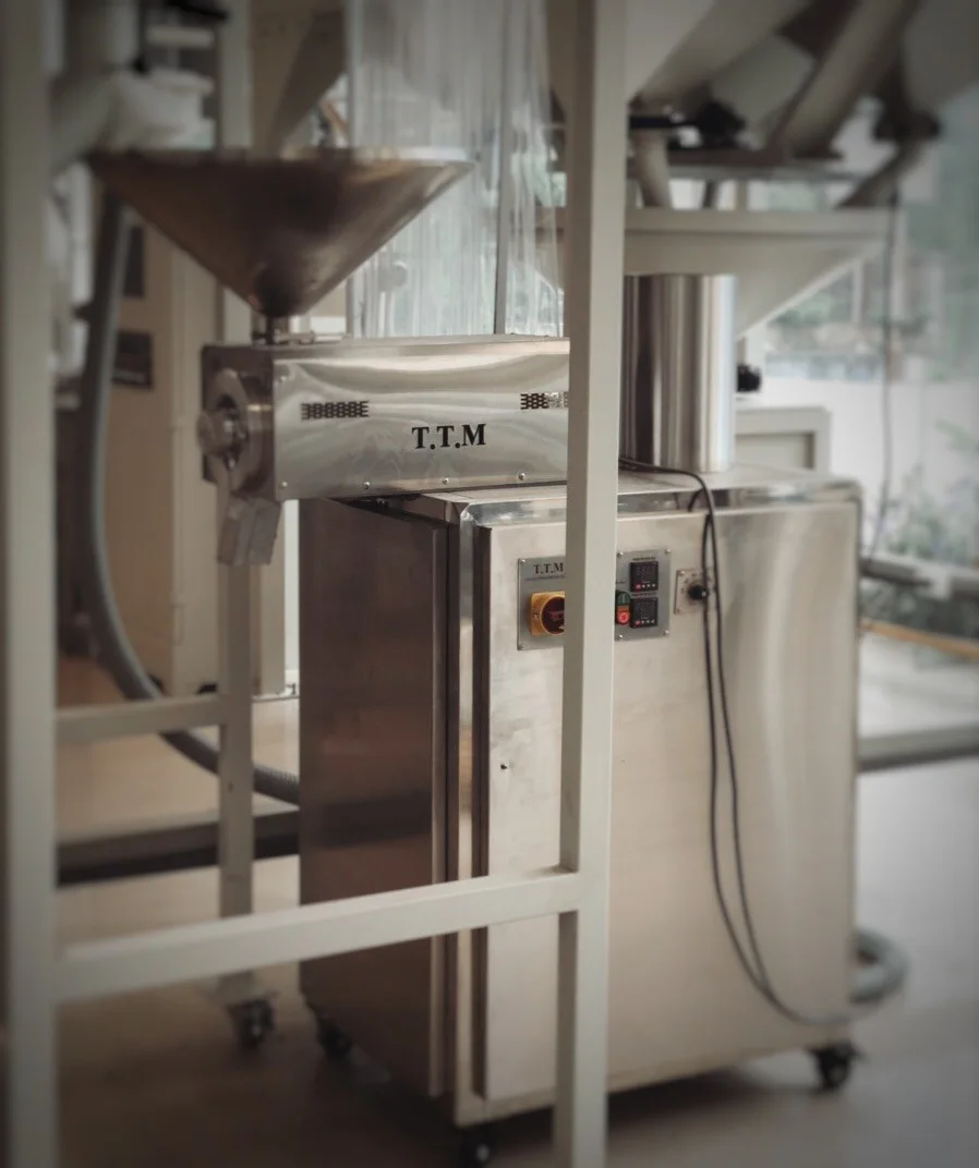 Best Coffee Grinding Machine with Cooling System