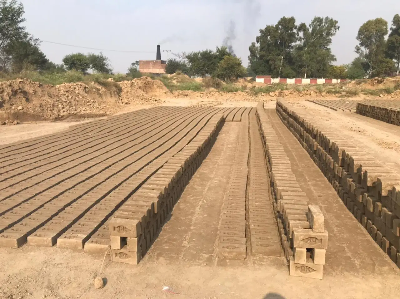 Customized size of old red bricks with smooth surface