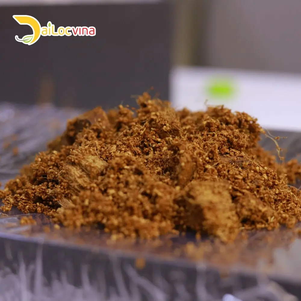 MIXING BETWEEN COCO PEAT AND COCO CHIP SUITABLE FOR GROWING MEDIUM