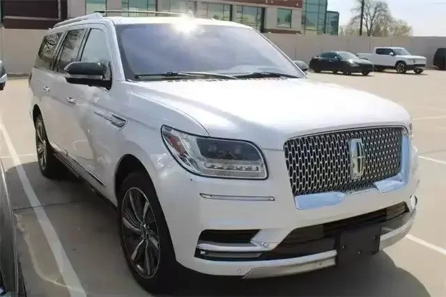 Лидер продаж подержанные автомобили низкий пробег левый руль 2019 Lincoln навигатор L 4x4 резервный 4dr внедорожник Белый Платиновый для продажи