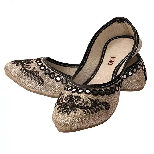 High Quality Handcraft Printed Fancy Weeding Foot Wear Flat Flip Flop Stones Womens Khussa Jutti Punjabi Jutti