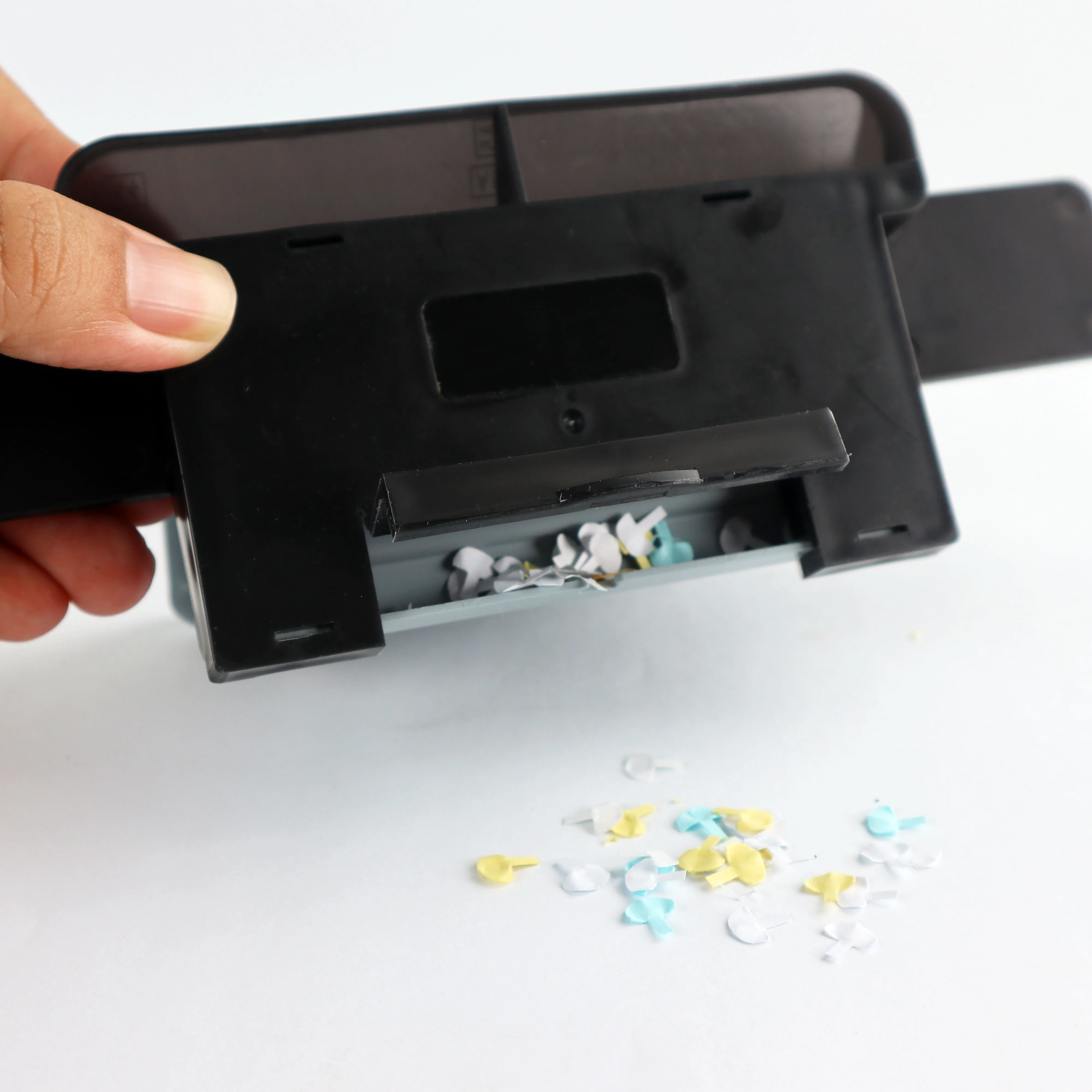 Mini Style Factory Made Good Quality Mushroom Paper Hole Punch 4 Hole Punch Machine 9924