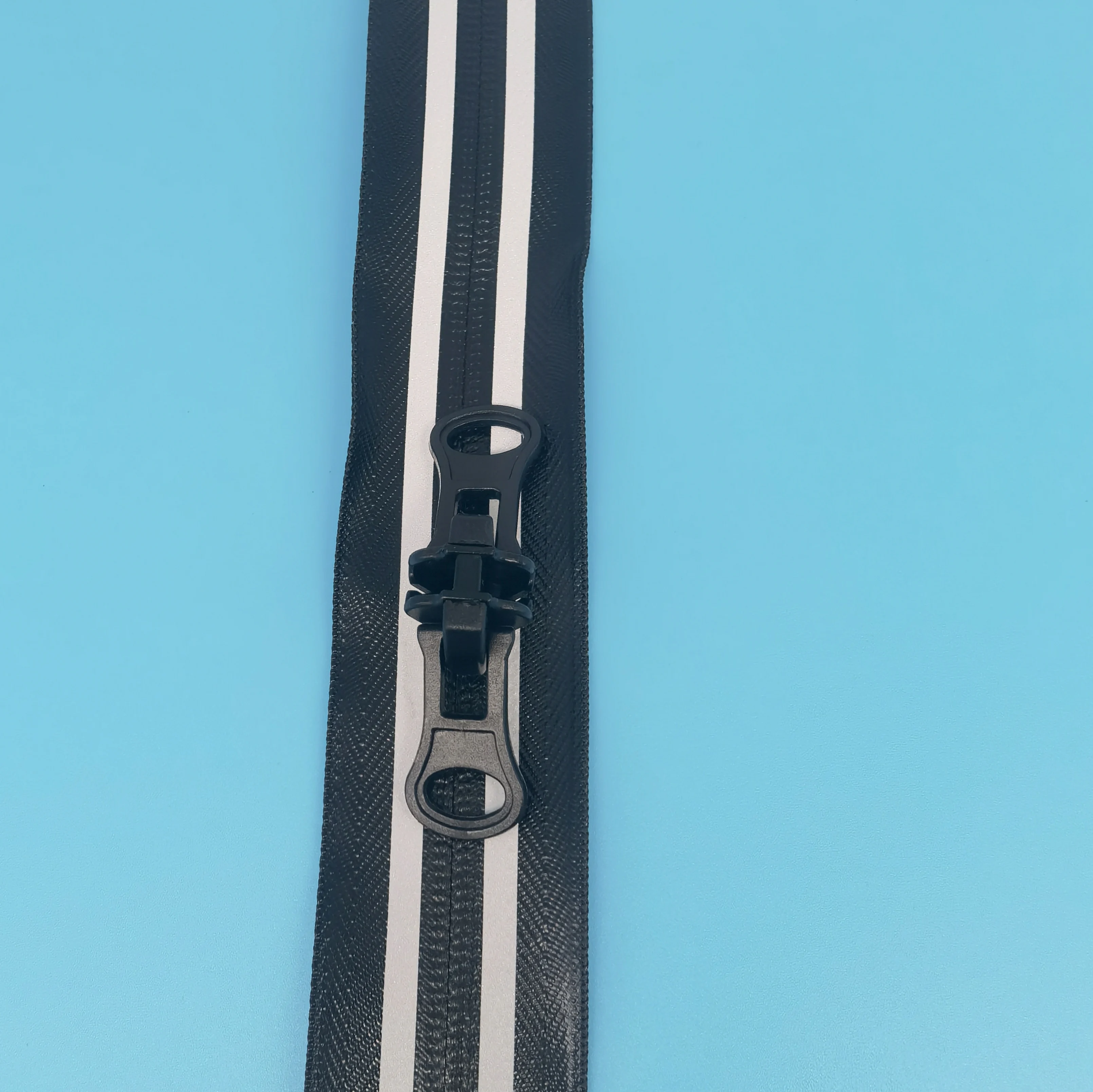 OEKO-TEX  ot Sale Item No.5 Waterproof Zipper Auto Lock Slider Matte Coated  Tape 50 60 70 80 90cm