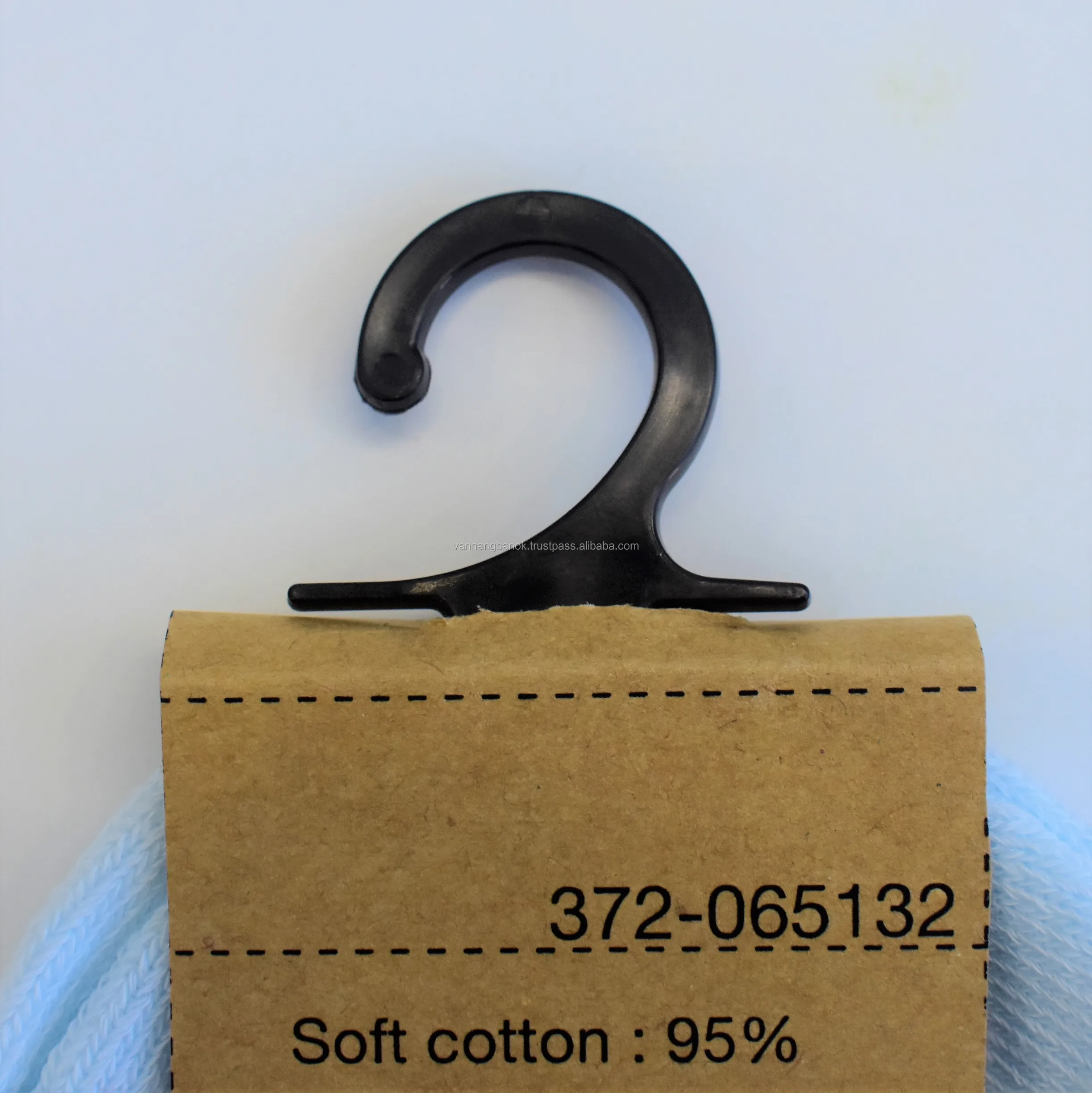 High Quality Made Of Recycled PP With GRS Displaying Products Such As Socks Ties Sandals Wool Hats Bag Hook