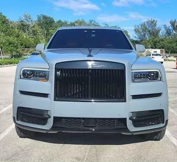 Низкая цена новый возраст 2023 R o l s-R y c e Cullinan черный значок AWD
