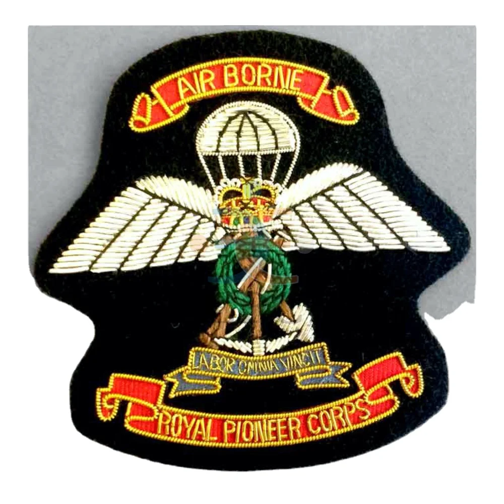 OEM Flying Eagle Gold Crown Bullion Hand Embroidery Hat Badge Patch Crest Emblem Insignia Personalized Custom Design and Sizes