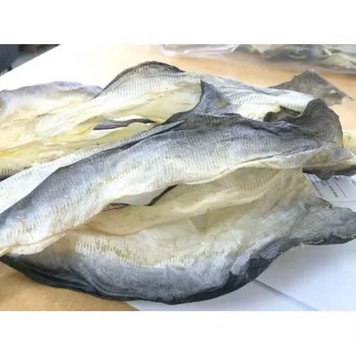 CHILI LIME DRIED PANGASIUS FISH SKIN / TANGY AND SPICY / MADE IN VIETNAM