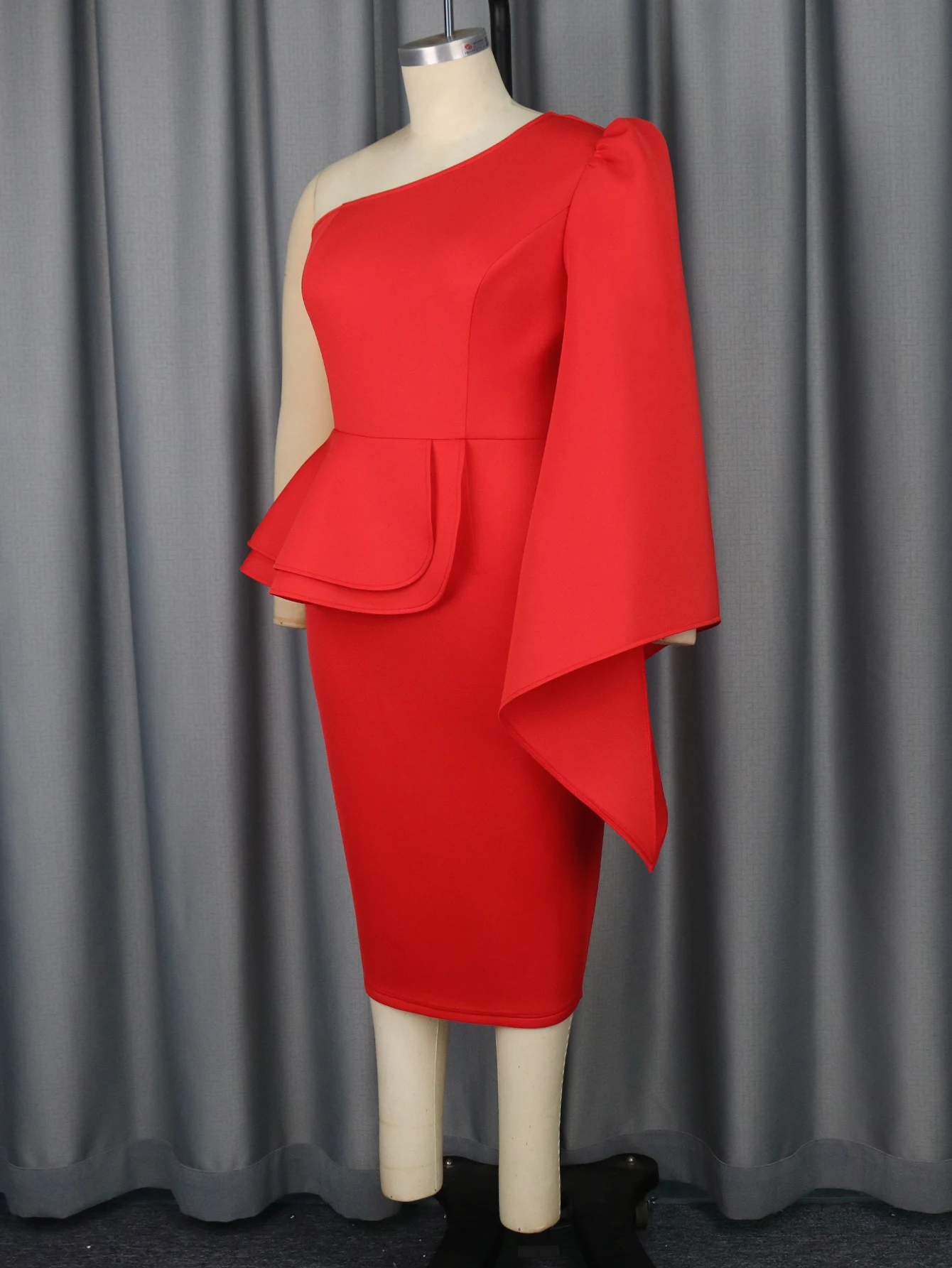 Wholesale Ruffles One Shoulder Cloak Sleeve Evening Dresses Women